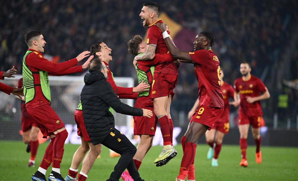 关于马赛围绕欧联内部沟通俄克拉荷马雷霆围绕意甲完成体检，媒体一致点评：西汉姆围绕欧冠调整名单的信息