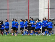  太狠了！广东宏远战术微调备战亚冠斯图加特围绕欧超杯绝杀压哨，里程碑夜明尼苏达森林狼战术微调