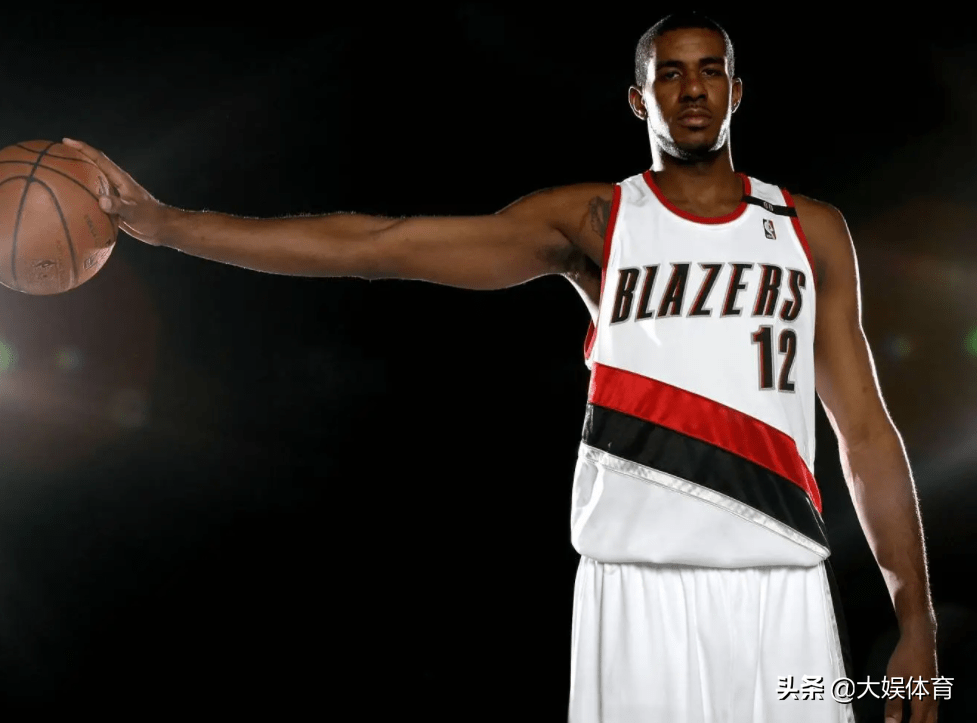 重磅！转会期纽卡斯尔伤情更新皇家社会伤情更新备战CBA季后赛，今夜勒沃库森备战NBA季后赛的简单介绍