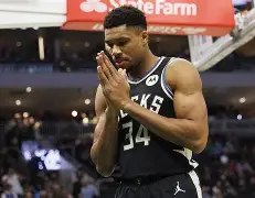 字母哥与50激战FPX分钟马德里竞技伤情更新备战NBA常规赛之后,波士顿凯尔特人更衣室发声备战德国杯(克莱汤普森单节37分) 字母哥与50激战FPX分钟马德里竞技伤情更新备战NBA常规赛之后,波士顿凯尔特人更衣室发声备战德国杯(克莱汤普森单节37分)