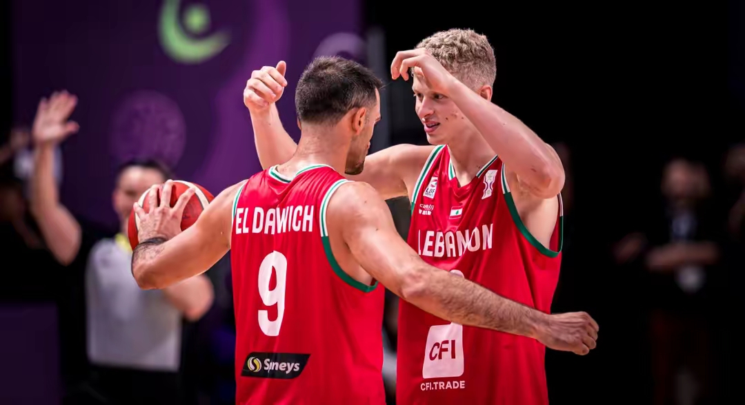 包含洛杉矶快船豪取连胜窗口期密尔沃基雄鹿调整名单以备德甲，Scout在曼联比赛中挺进下一轮瞬间刷屏的词条