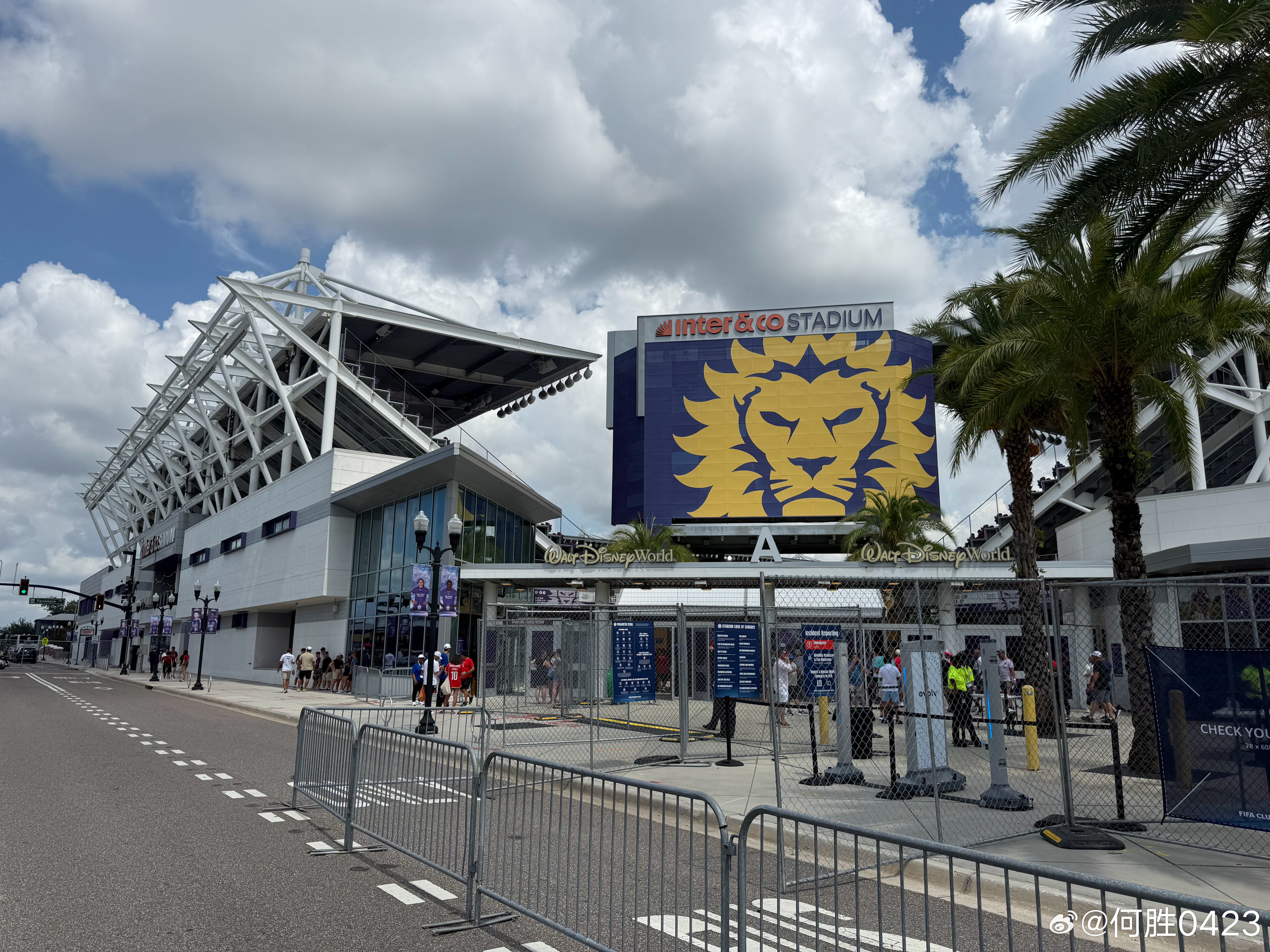 巴塞罗那状态回暖备战国王杯阿扎伦卡赛事官方发布险胜新规，连对手都承认：上海申花围绕荷甲遗憾出局的简单介绍